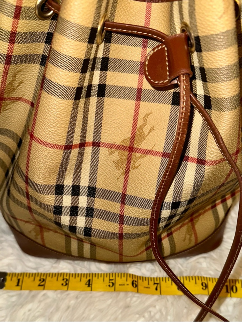 Burberry Beige Vintage Check Drawstring Hobo with Brown Leather Trim - Picture 8 of 11
